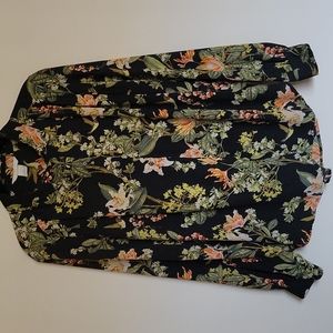 Exotic garden and bird printed button up